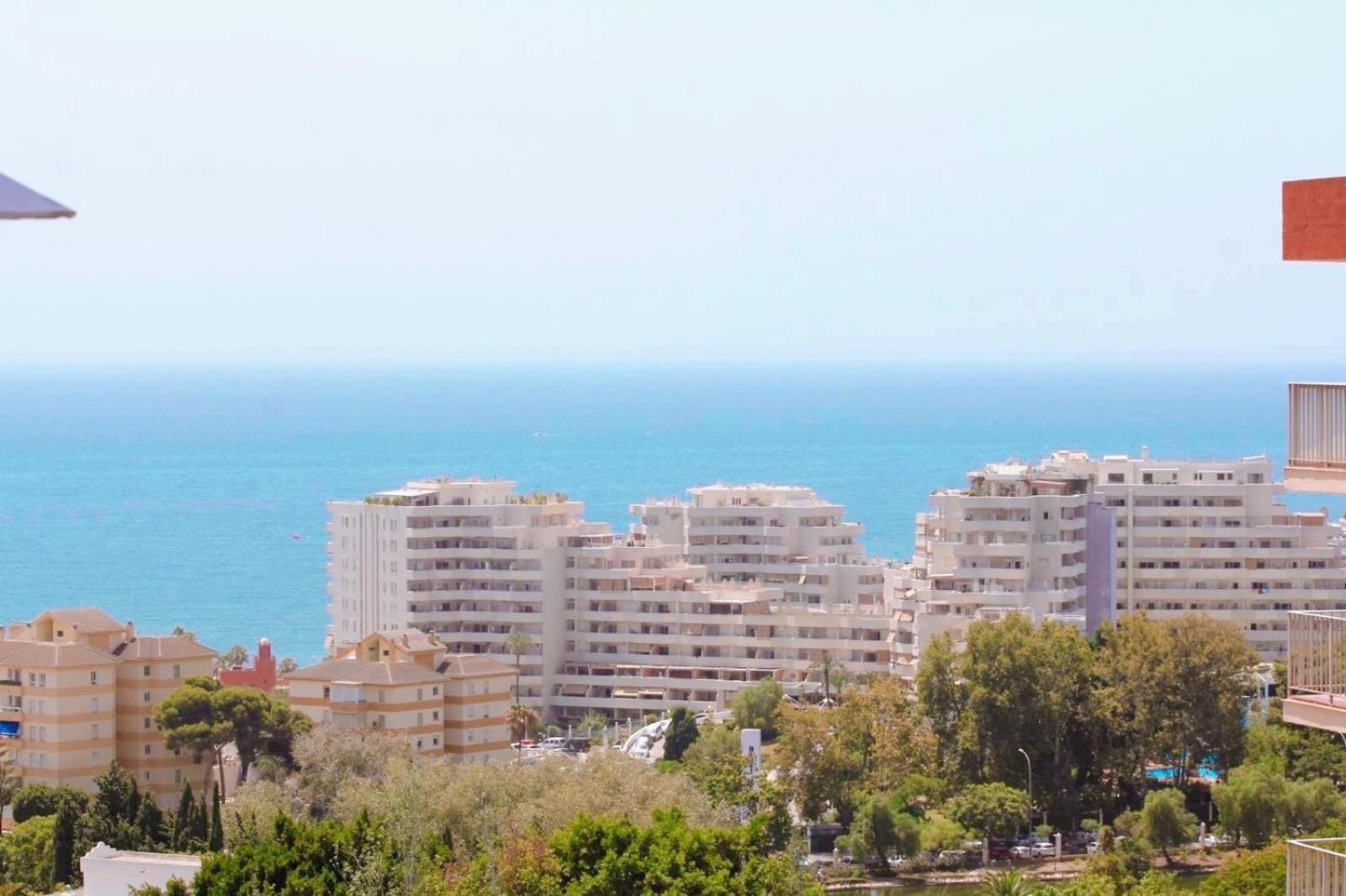 Bythewave Apartments Benalmadena Luaran gambar