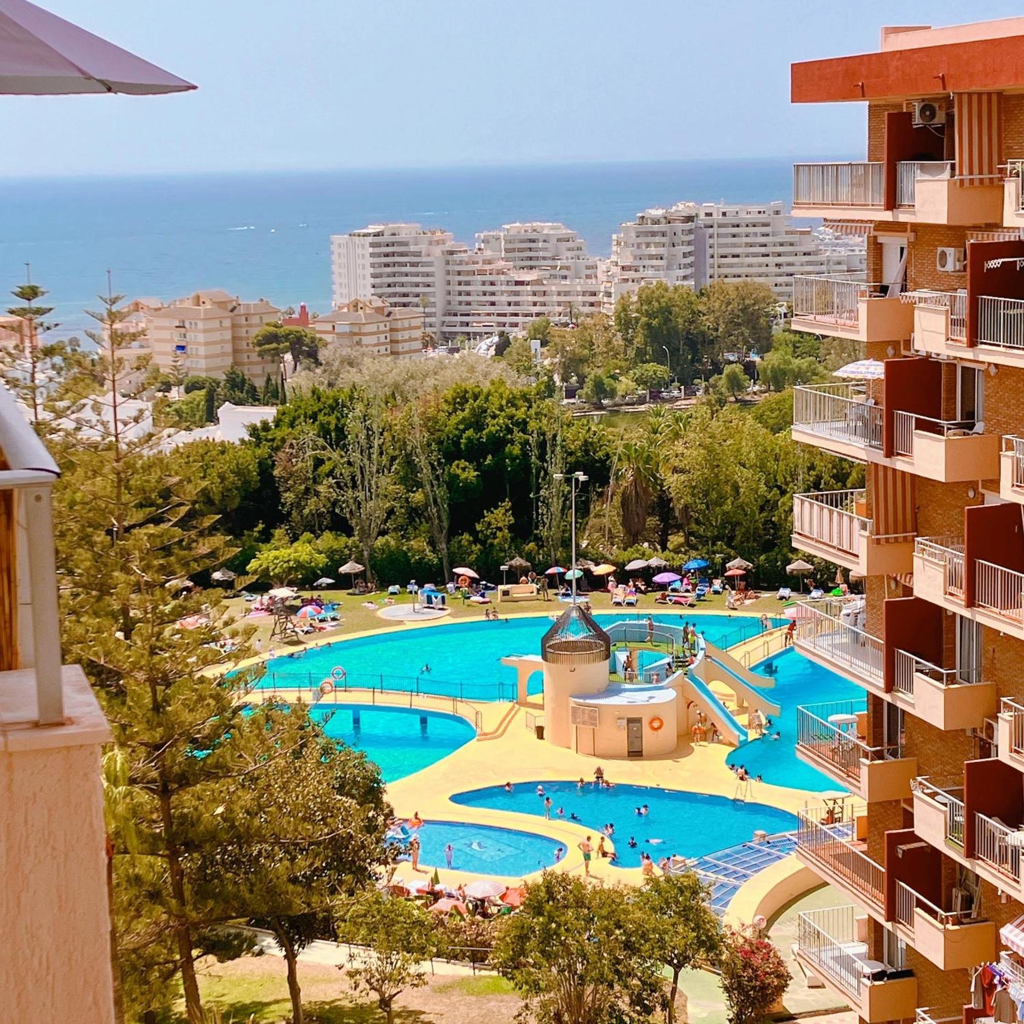 Bythewave Apartments Benalmadena Luaran gambar