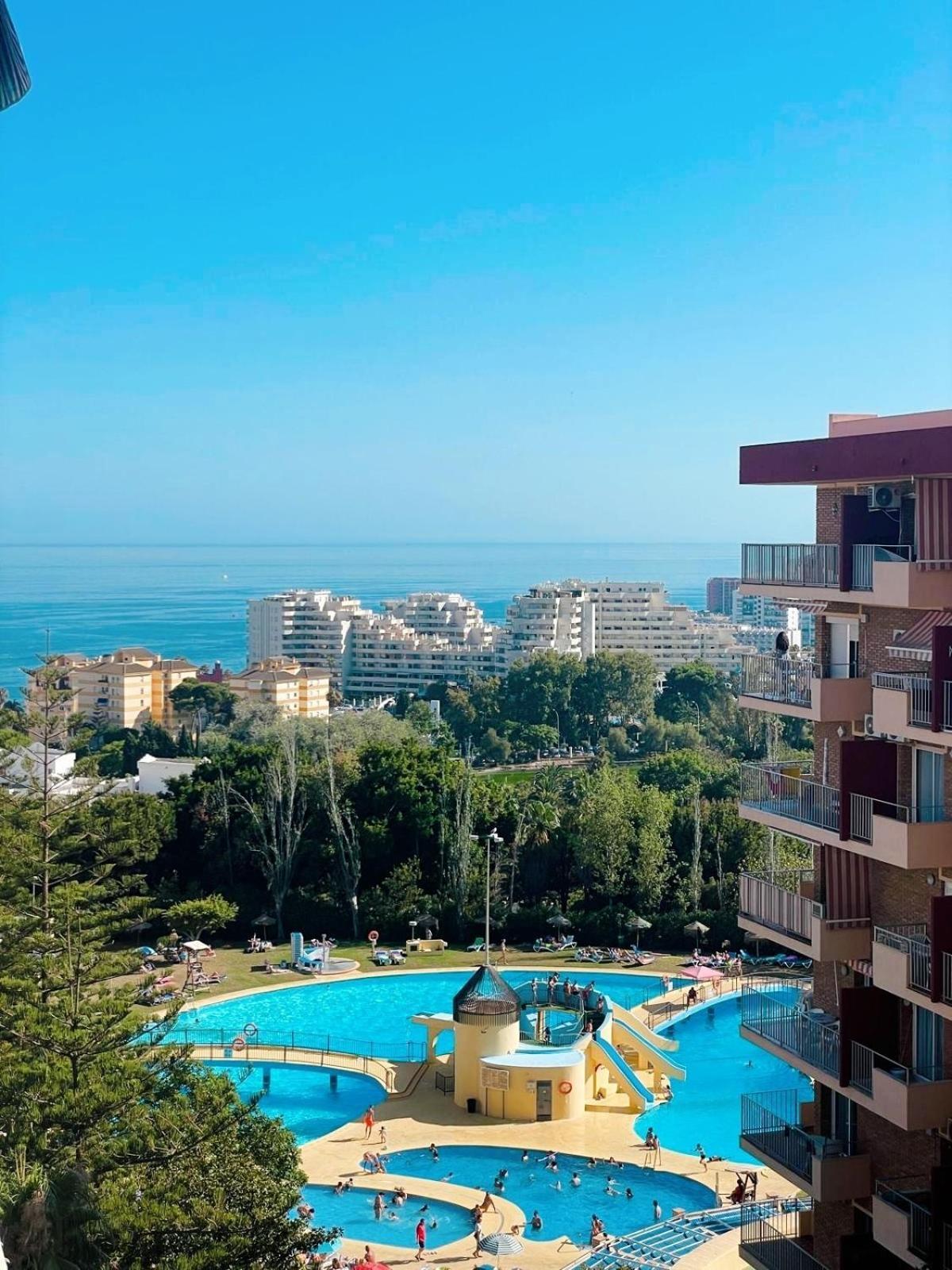 Bythewave Apartments Benalmadena Luaran gambar